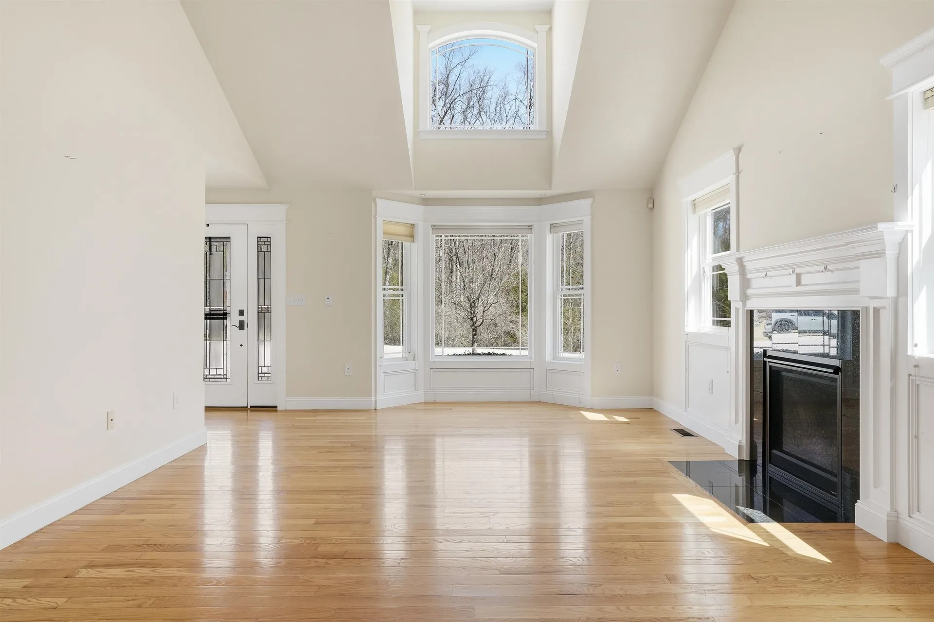 8 Indian Hill Road Derry NH 03038