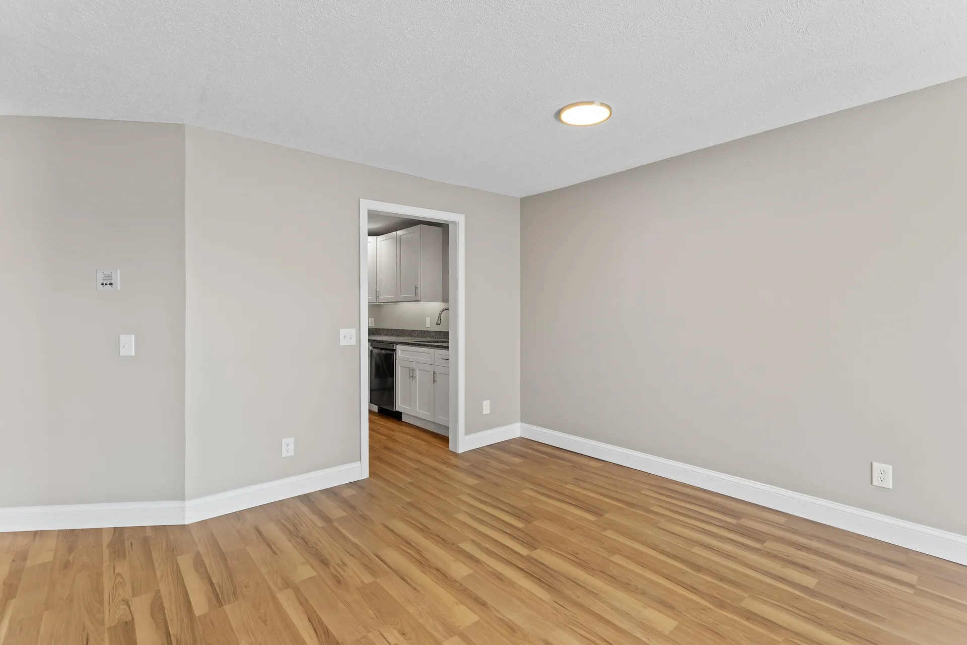 379 Huse Road Manchester NH 03103