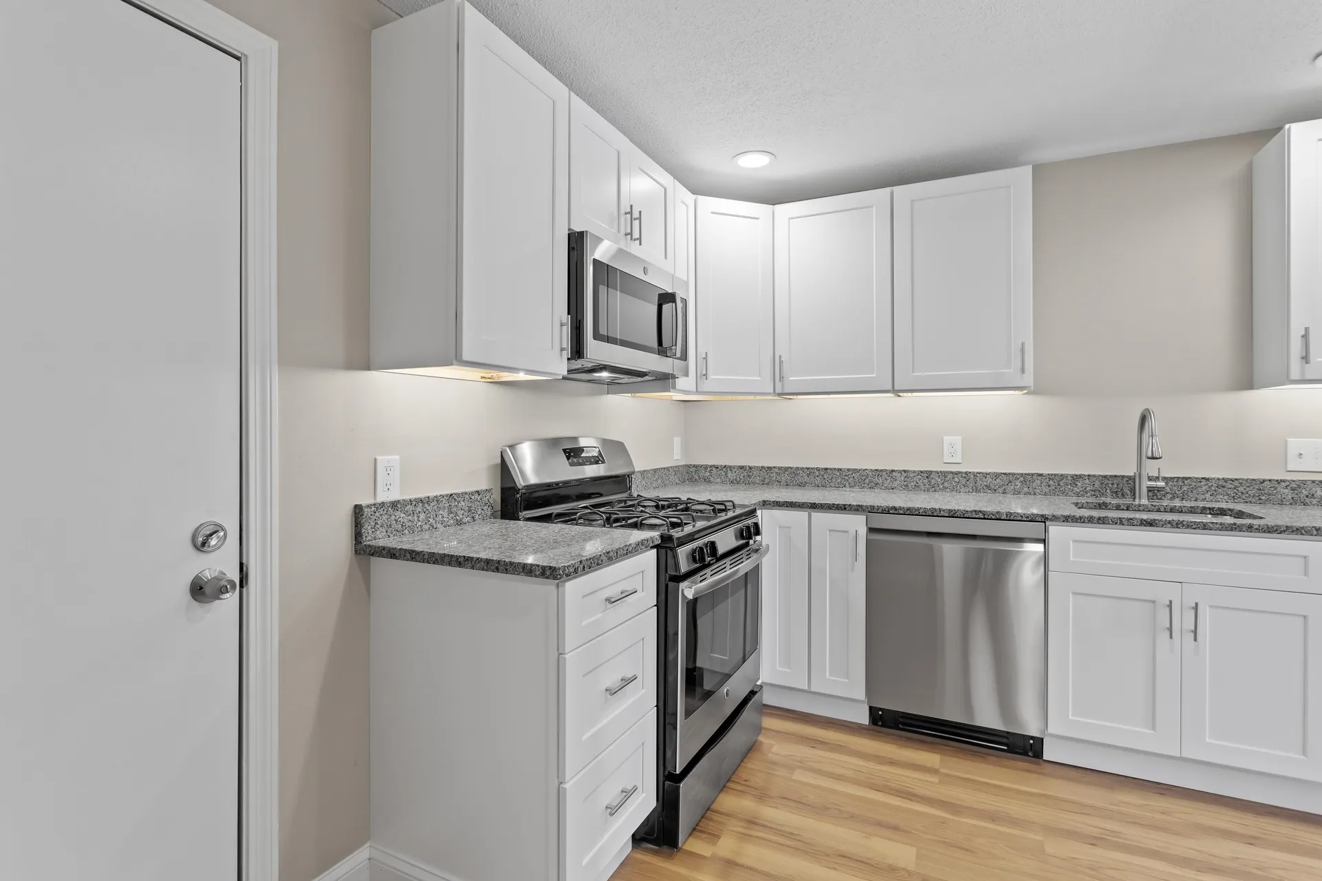 379 Huse Road Manchester NH 03103
