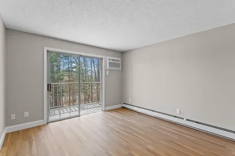 379 Huse Road Manchester NH 03103