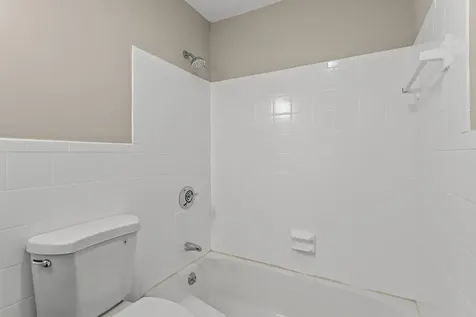 379 Huse Road Manchester NH 03103