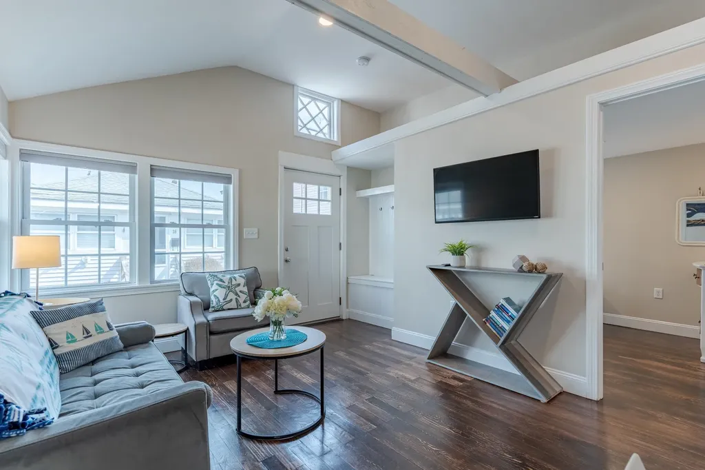 17 Kentville Terrace Hampton NH 03842