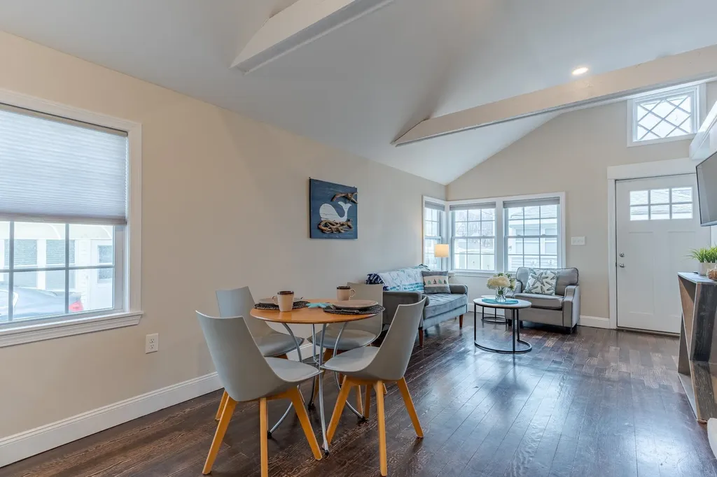 17 Kentville Terrace Hampton NH 03842