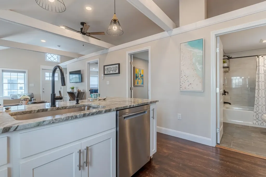 17 Kentville Terrace Hampton NH 03842