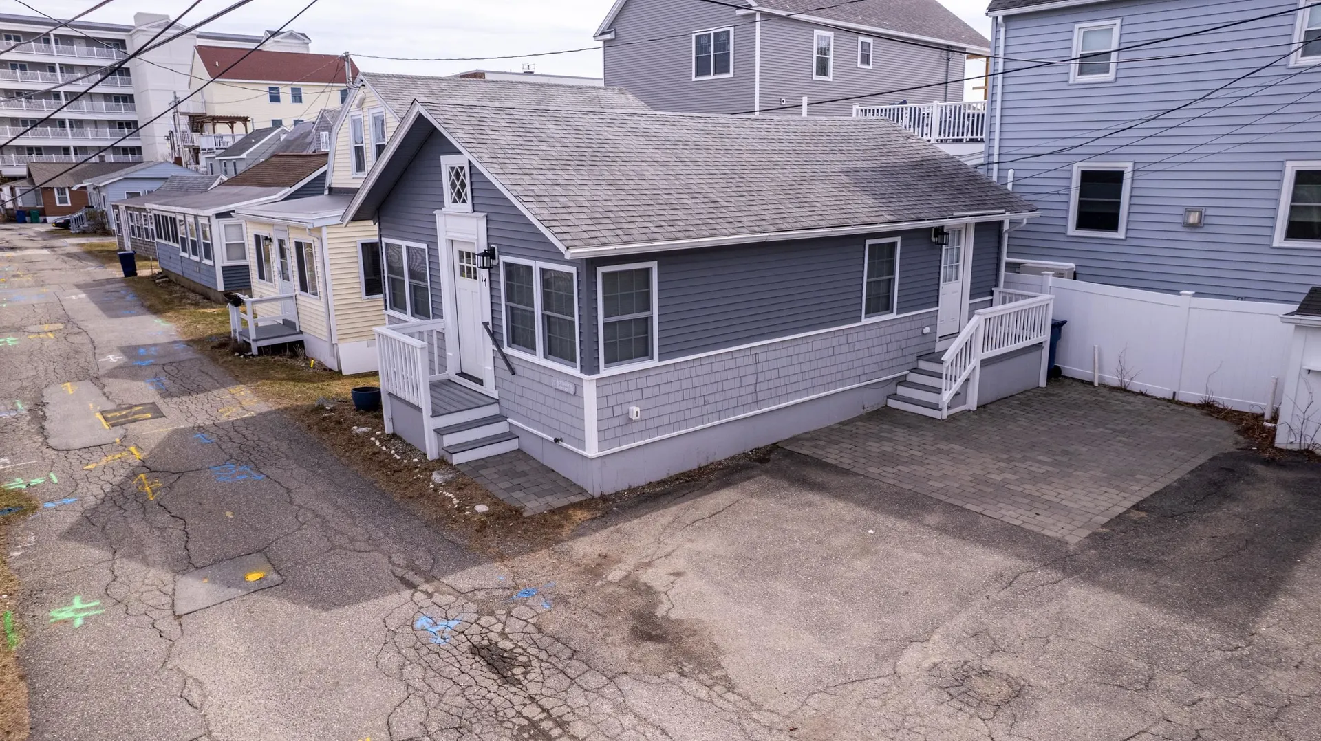 17 Kentville Terrace Hampton NH 03842