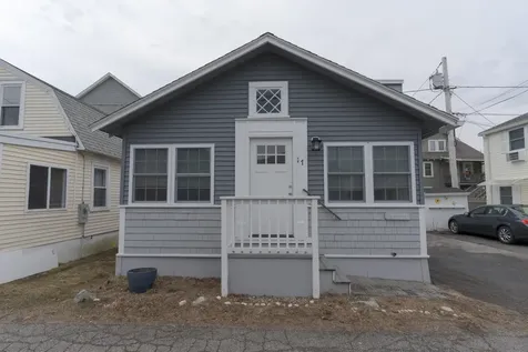 17 Kentville Terrace Hampton NH 03842
