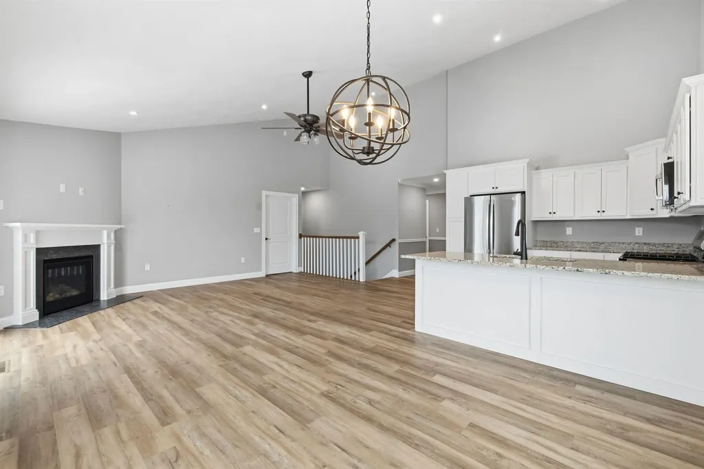 17 Millstone Drive Northfield NH 03276