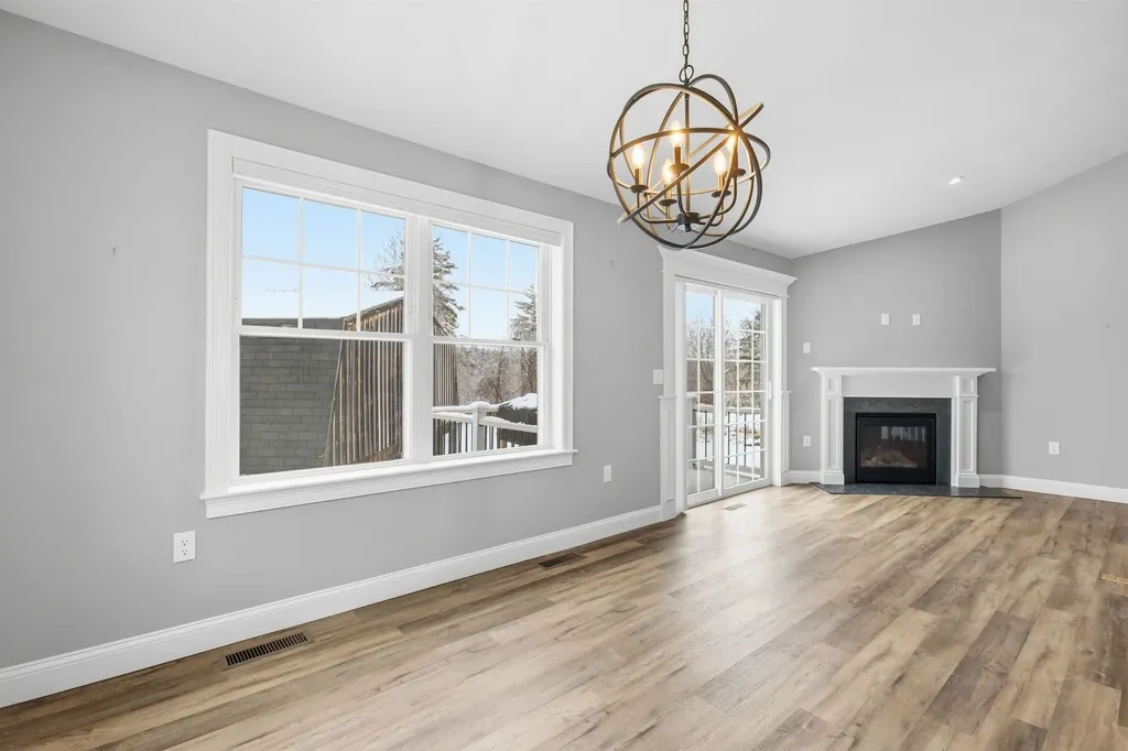 17 Millstone Drive Northfield NH 03276