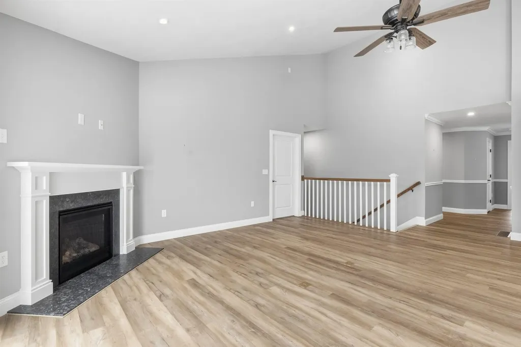 17 Millstone Drive Northfield NH 03276