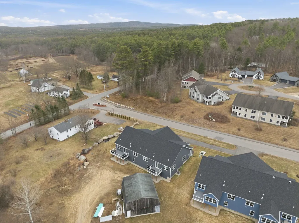 17 Millstone Drive Northfield NH 03276