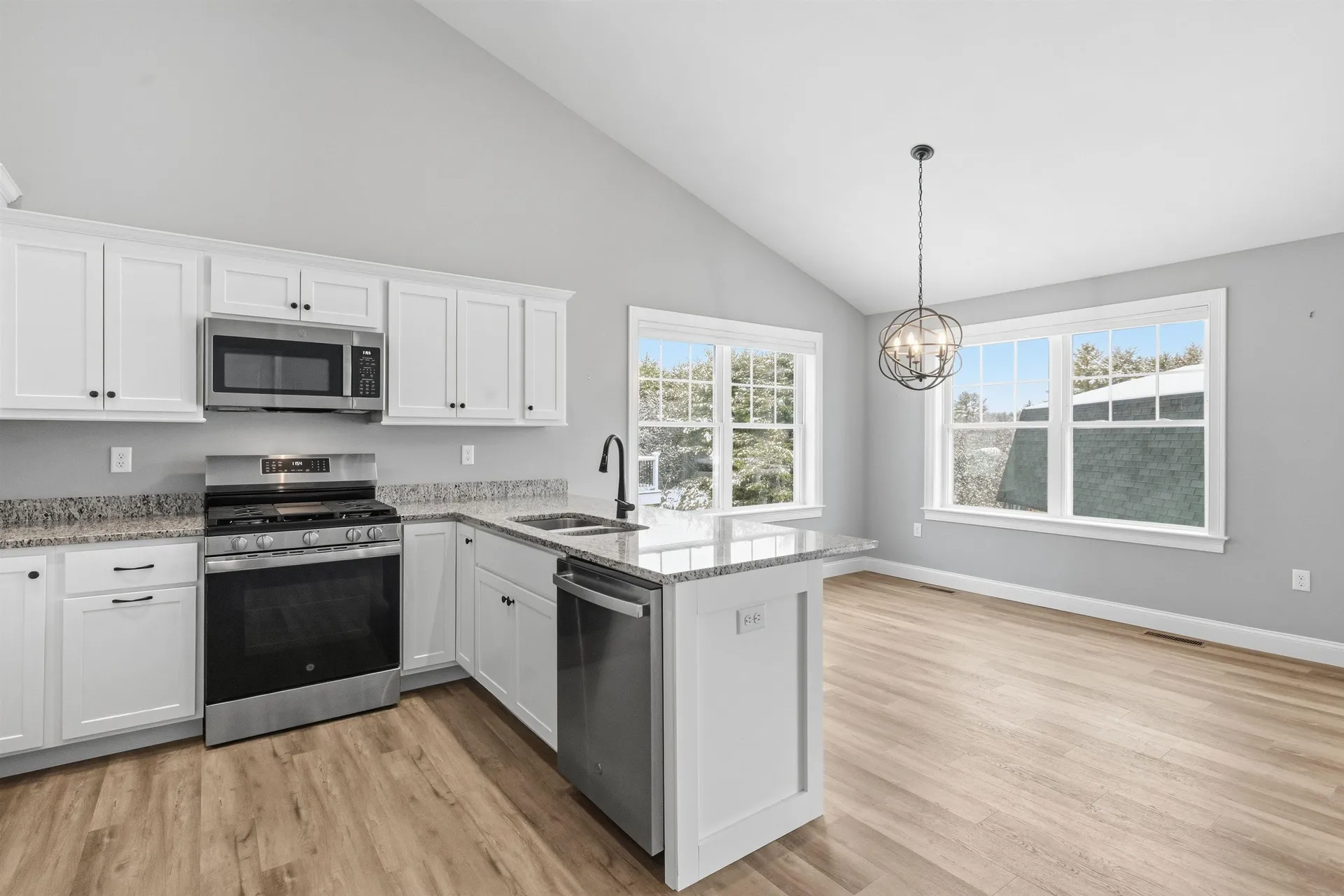 17 Millstone Drive Northfield NH 03276