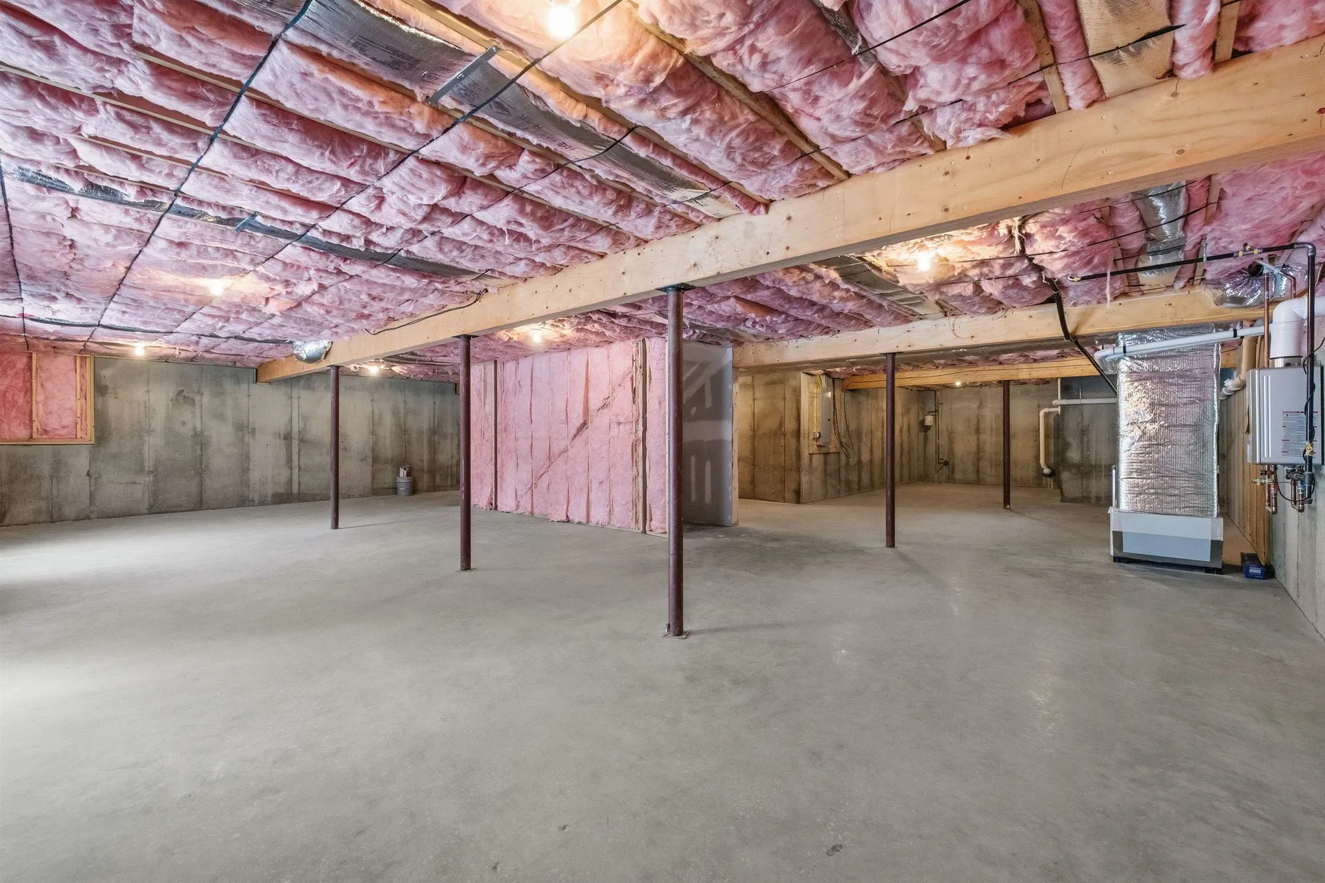 17 Millstone Drive Northfield NH 03276