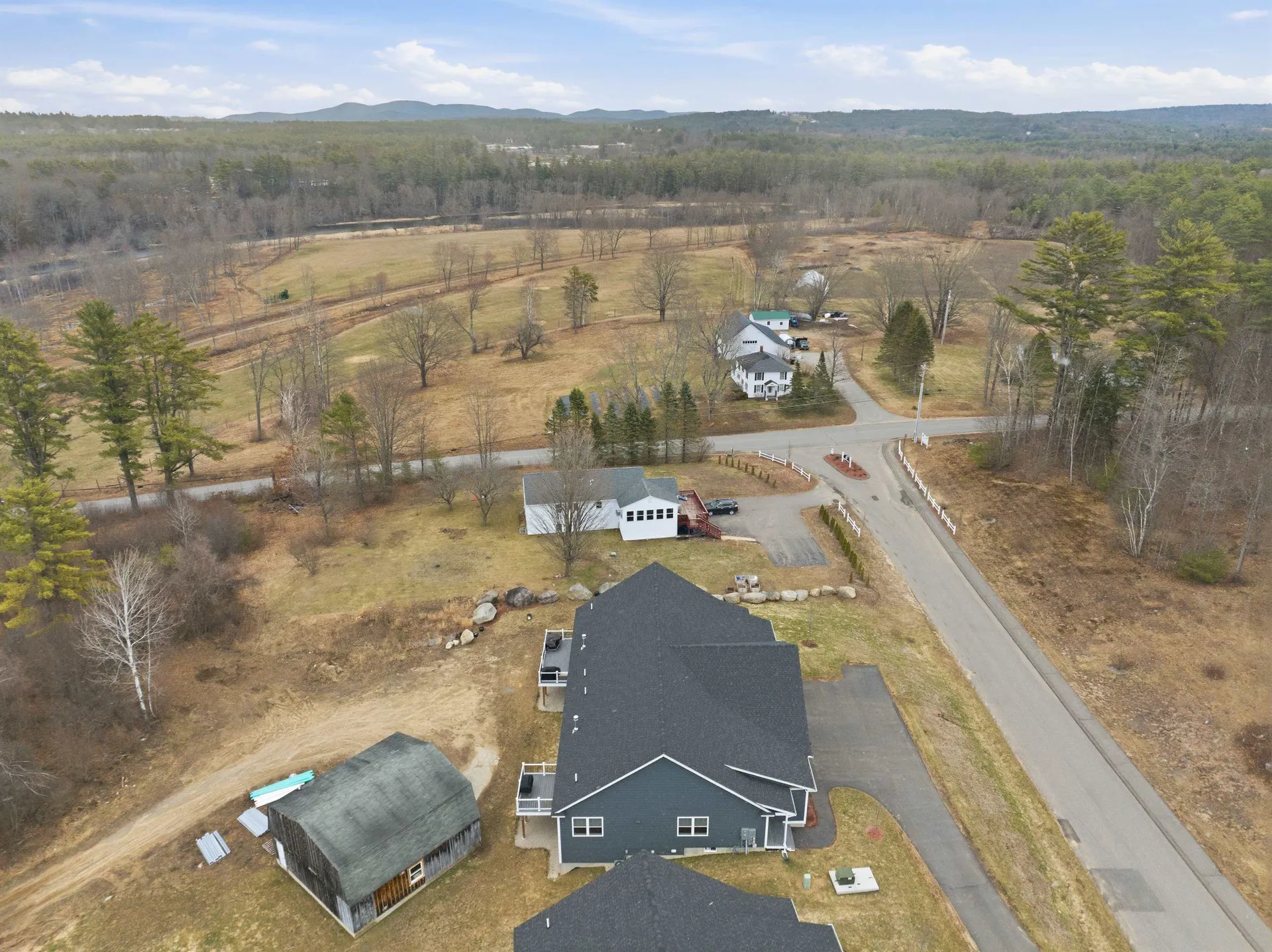 17 Millstone Drive Northfield NH 03276