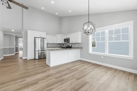 17 Millstone Drive Northfield NH 03276