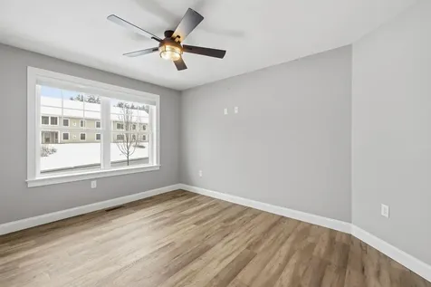 17 Millstone Drive Northfield NH 03276