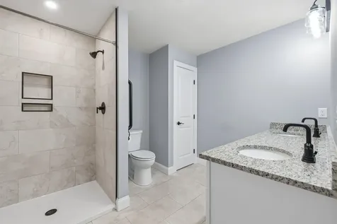 17 Millstone Drive Northfield NH 03276