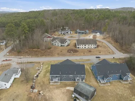17 Millstone Drive Northfield NH 03276