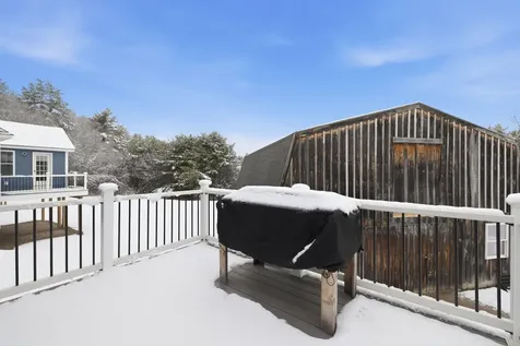 17 Millstone Drive Northfield NH 03276