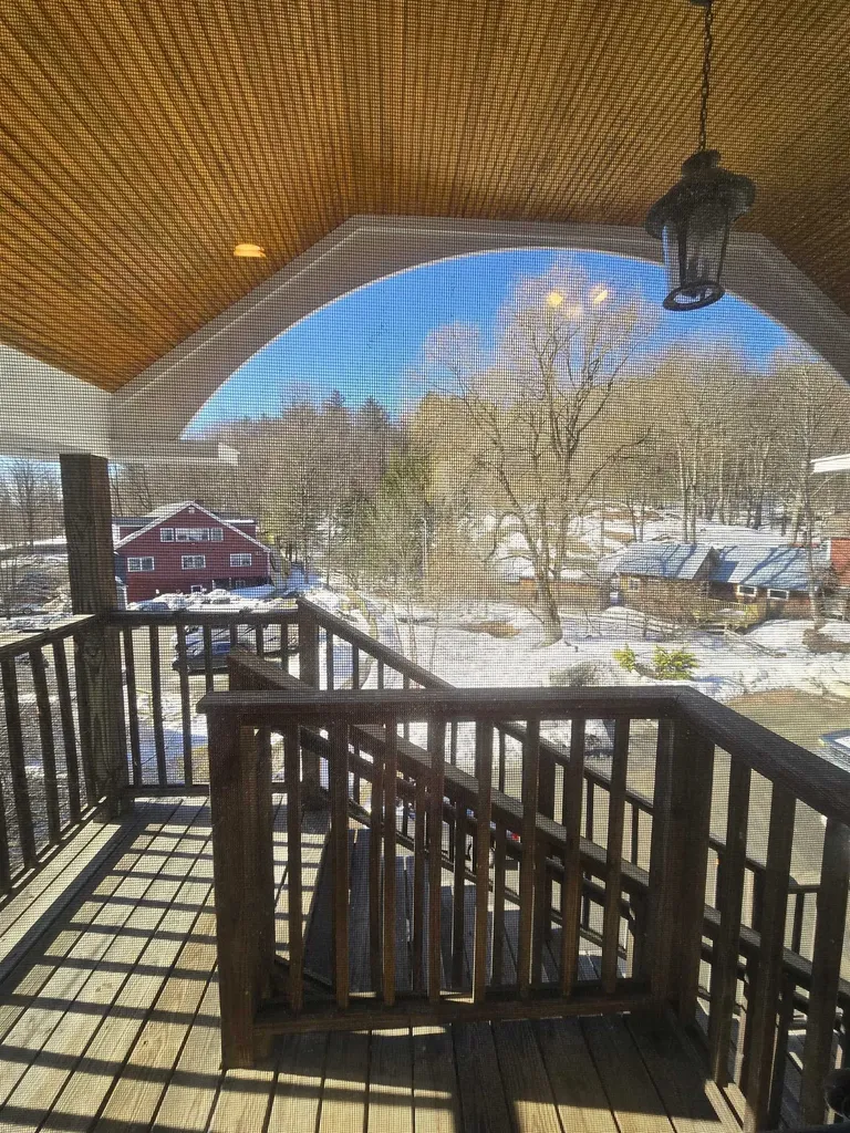 13 Kimball Hill Putney VT 05346