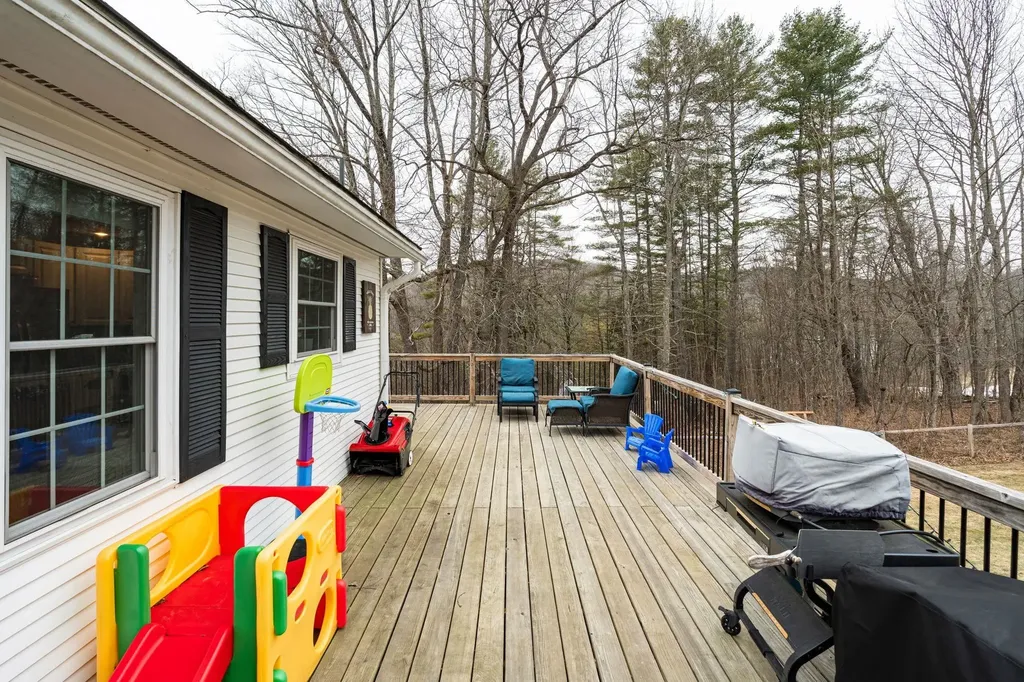 1571 Dairy Hill Road Royalton VT 05068