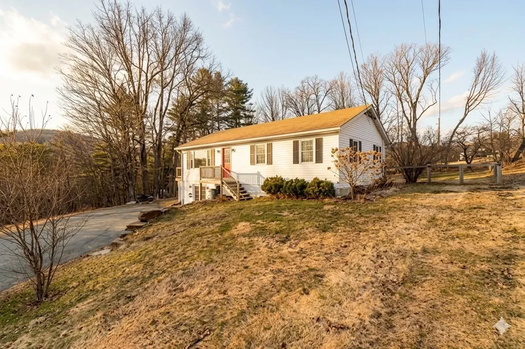 1571 Dairy Hill Road Royalton VT 05068