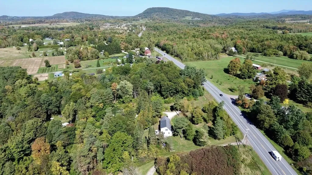 5653 Vt Route 7 Ferrisburgh VT 05456