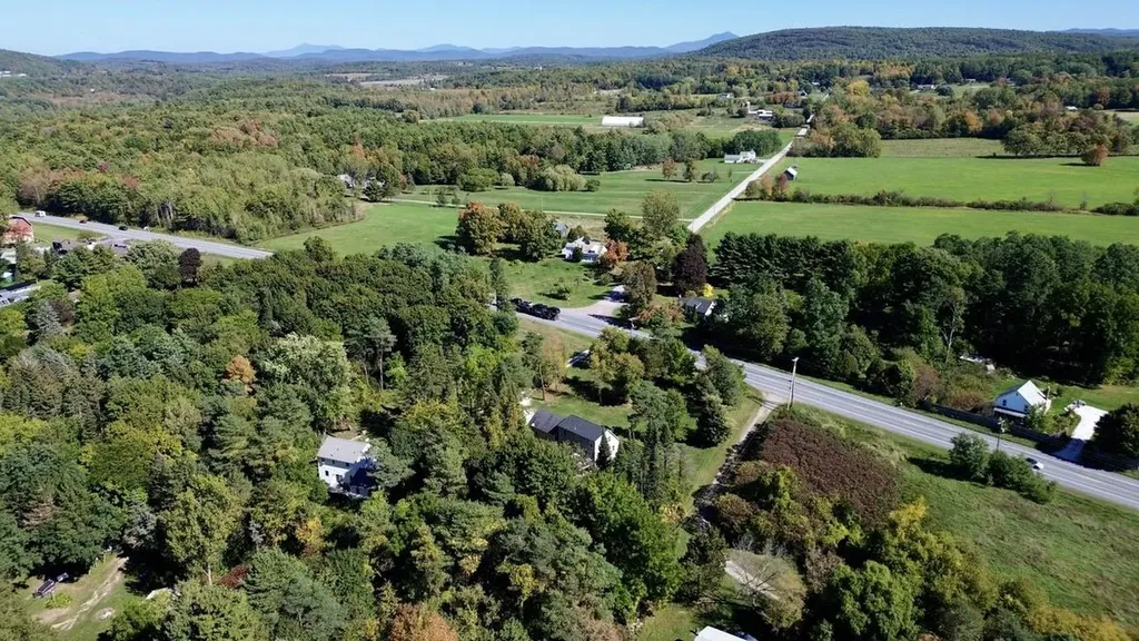 5653 Vt Route 7 Ferrisburgh VT 05456