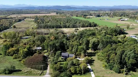 5653 Vt Route 7 Ferrisburgh VT 05456