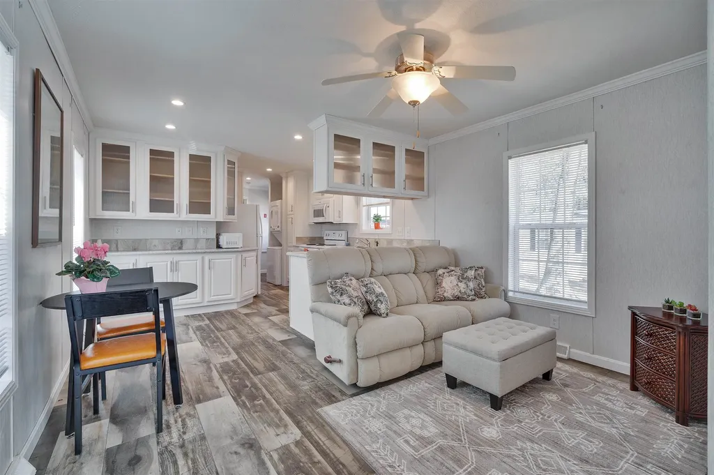 120 Robin Hood Drive Exeter NH 03833