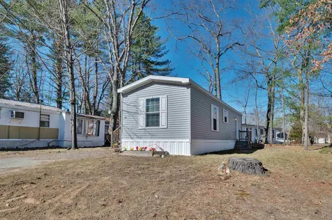 120 Robin Hood Drive Exeter NH 03833