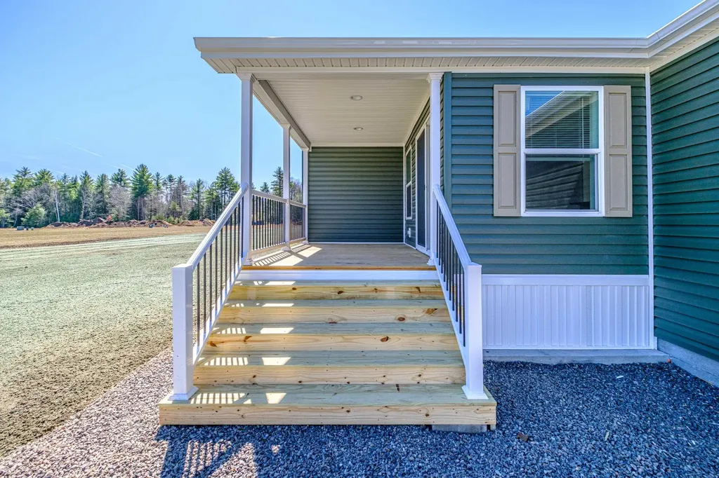 68 Diamondback Drive Rochester NH 03868
