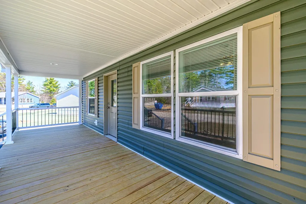 68 Diamondback Drive Rochester NH 03868