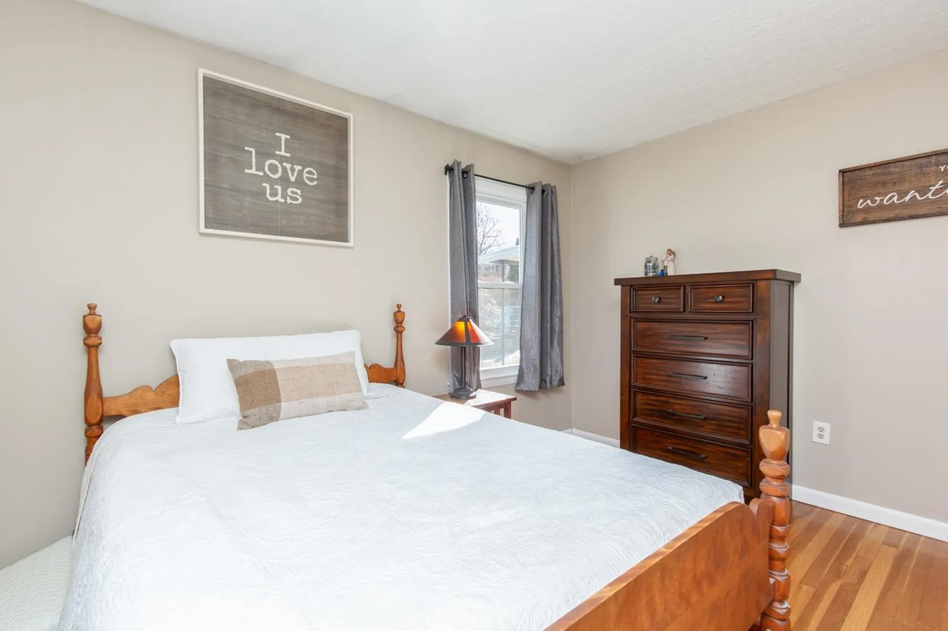 25 Meade Street Nashua NH 03064