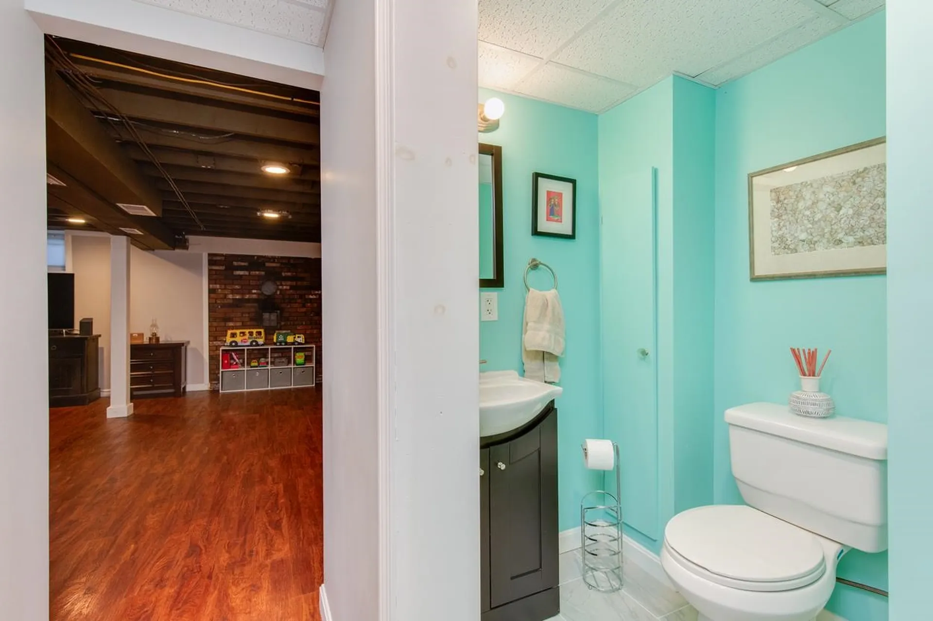 25 Meade Street Nashua NH 03064
