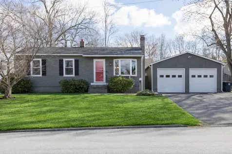 25 Meade Street Nashua NH 03064