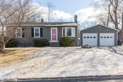25 Meade Street Nashua NH 03064