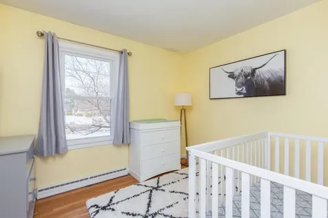 25 Meade Street Nashua NH 03064