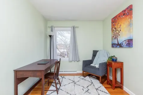 25 Meade Street Nashua NH 03064