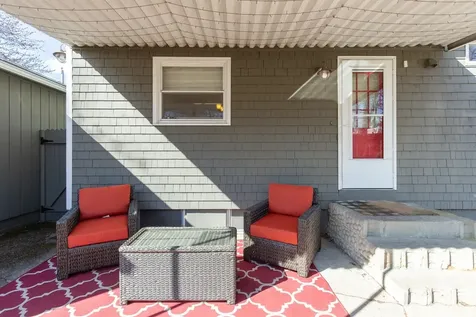 25 Meade Street Nashua NH 03064