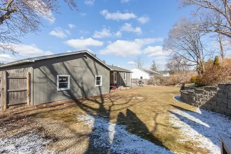 25 Meade Street Nashua NH 03064