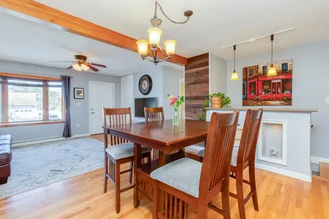 25 Meade Street Nashua NH 03064