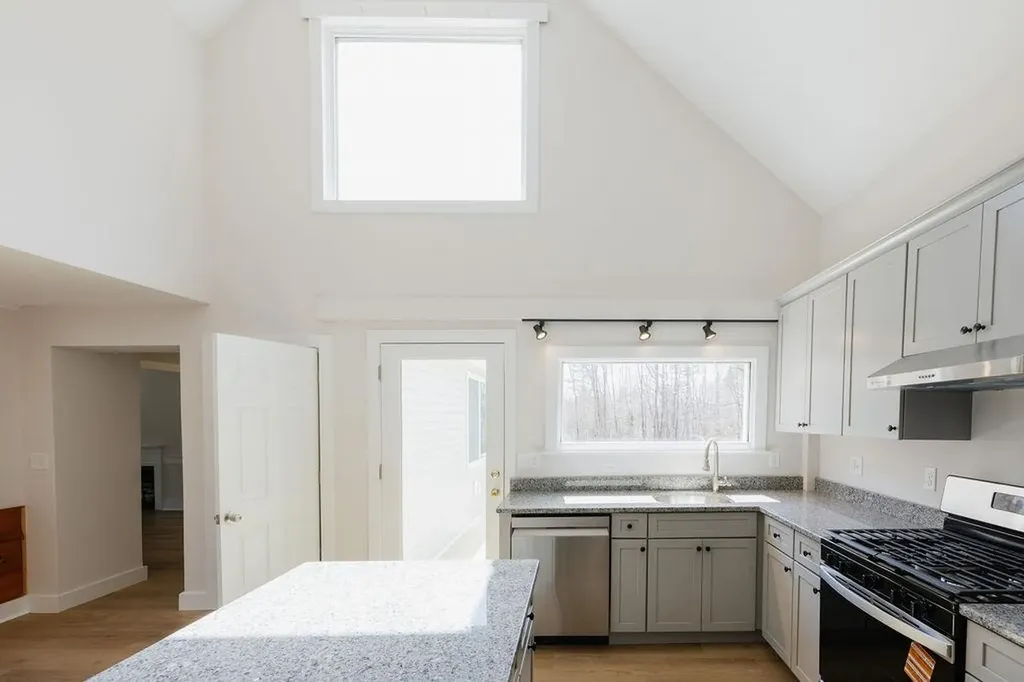 211 Breed Road Harrisville NH 03450