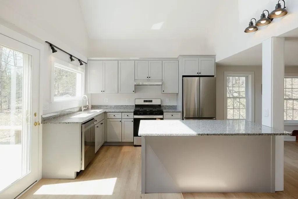 211 Breed Road Harrisville NH 03450