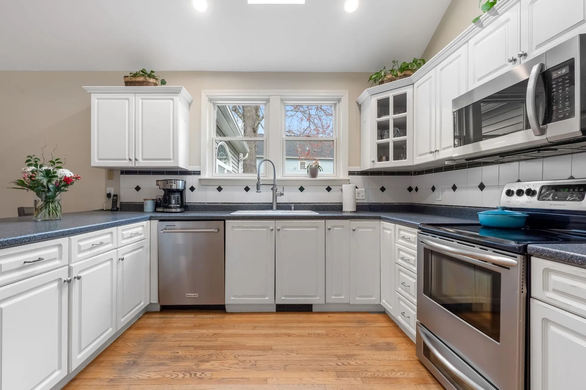 21 Hedman Avenue Hampton NH 03842
