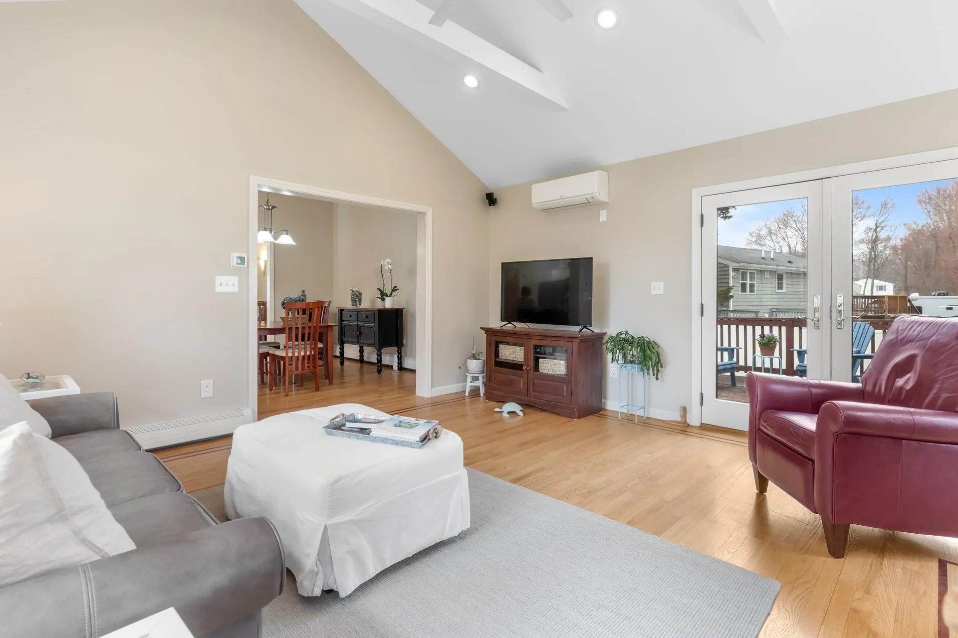 21 Hedman Avenue Hampton NH 03842