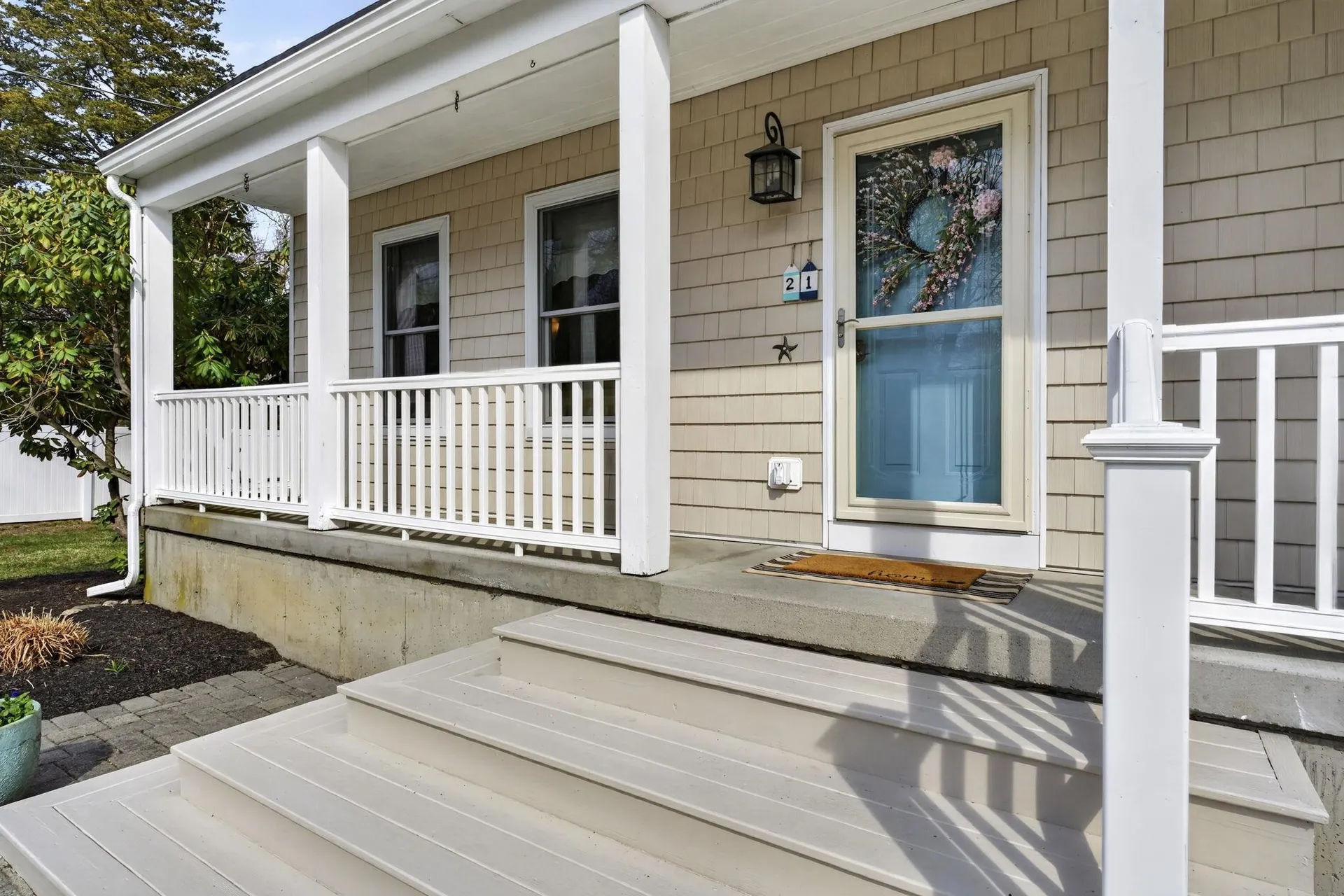 21 Hedman Avenue Hampton NH 03842