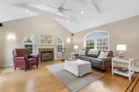 21 Hedman Avenue Hampton NH 03842