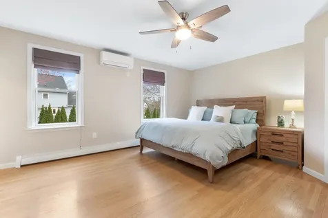21 Hedman Avenue Hampton NH 03842