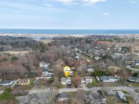 21 Hedman Avenue Hampton NH 03842