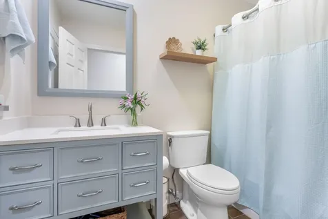21 Hedman Avenue Hampton NH 03842
